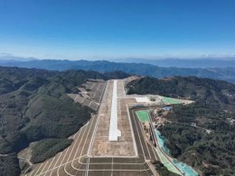 云南鳳慶通用機(jī)場(chǎng)建設(shè)工程項(xiàng)目土石方、地基處理及排水工程施工